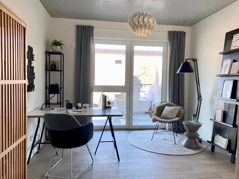 Wohnplatz für Studis/Azubis -  schönes WG-Zimmer in 3-Zimmer-Wohnung — photo 1